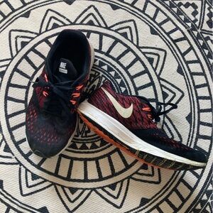 Nike zoom win flo size 8.5